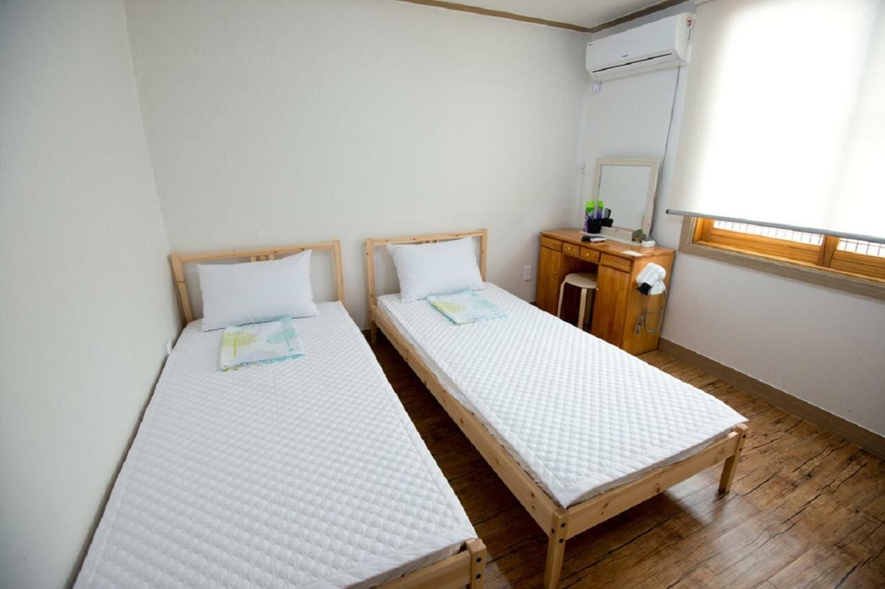 Jeju Masil Guesthouse Bagian luar foto